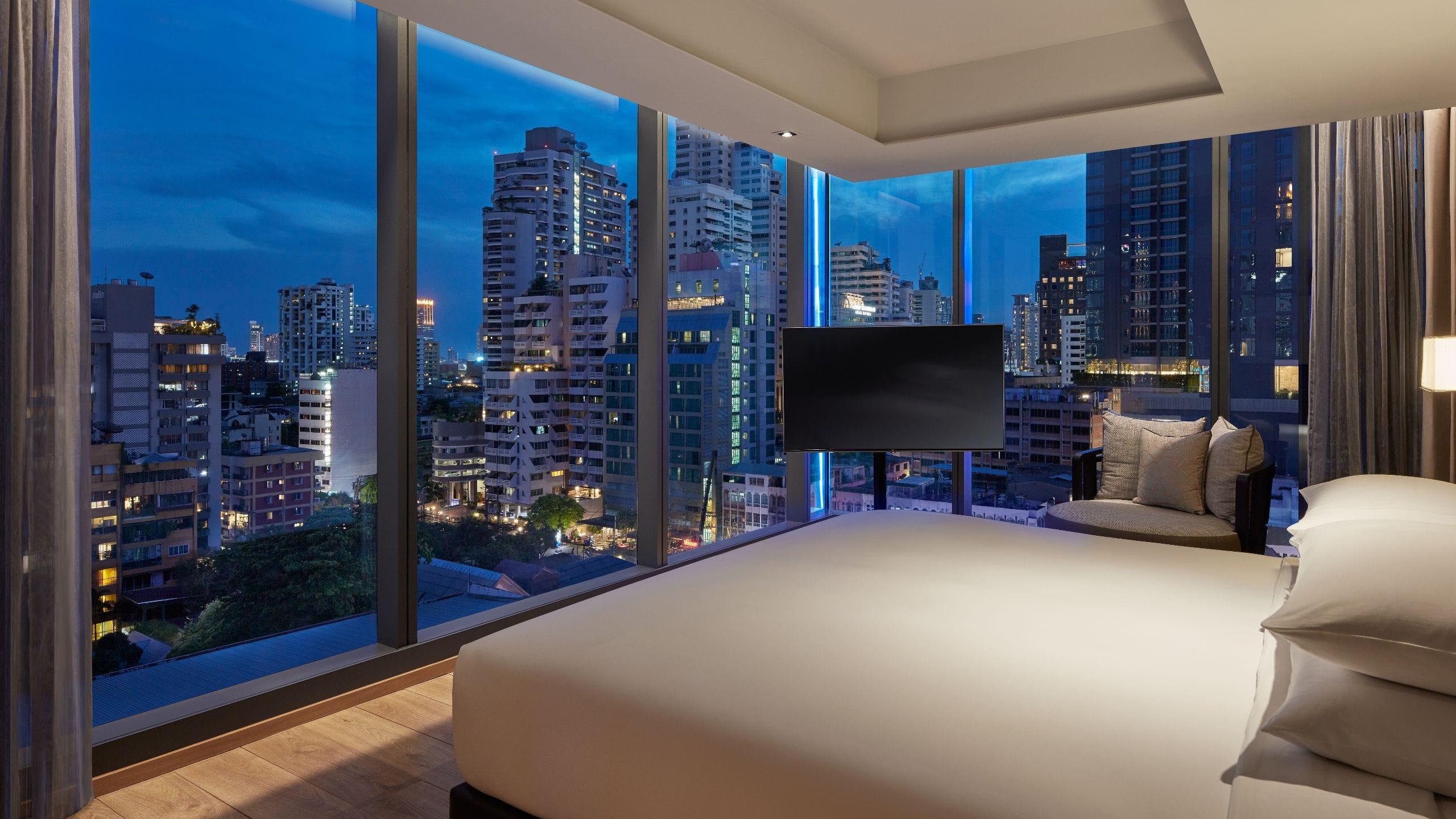 Hyatt Regency Bangkok Sukhumvit Hotel Екстериор снимка