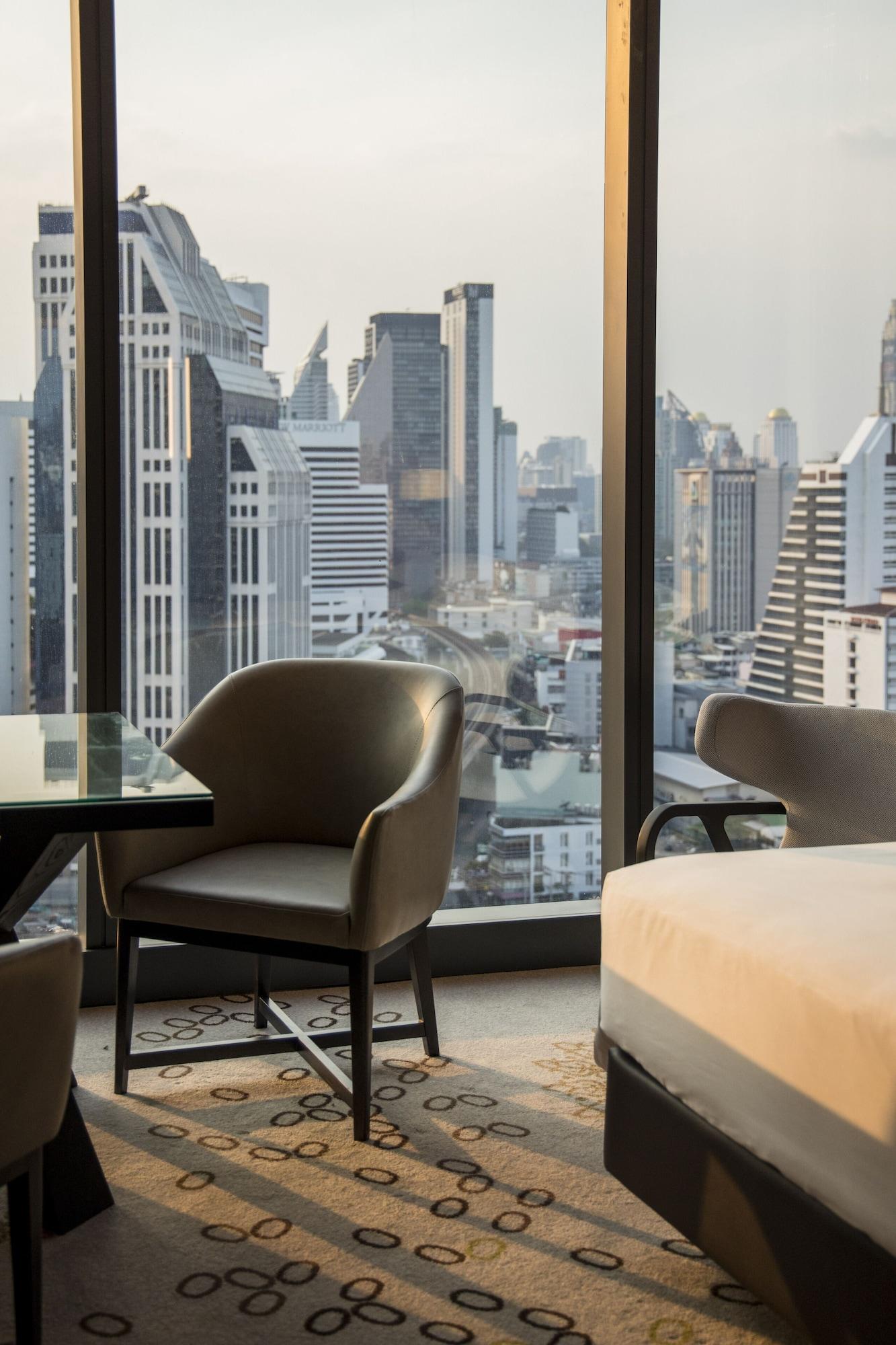 Hyatt Regency Bangkok Sukhumvit Hotel Екстериор снимка