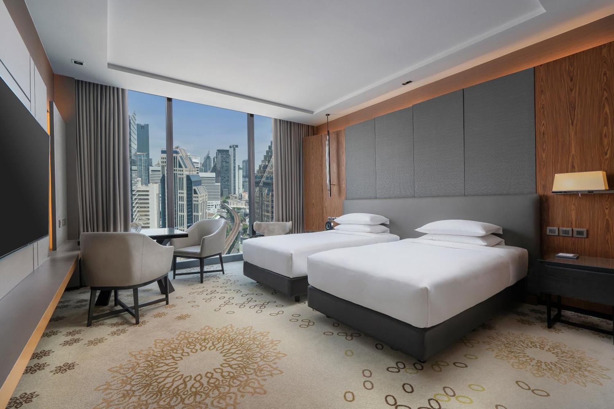 Hyatt Regency Bangkok Sukhumvit Hotel Екстериор снимка